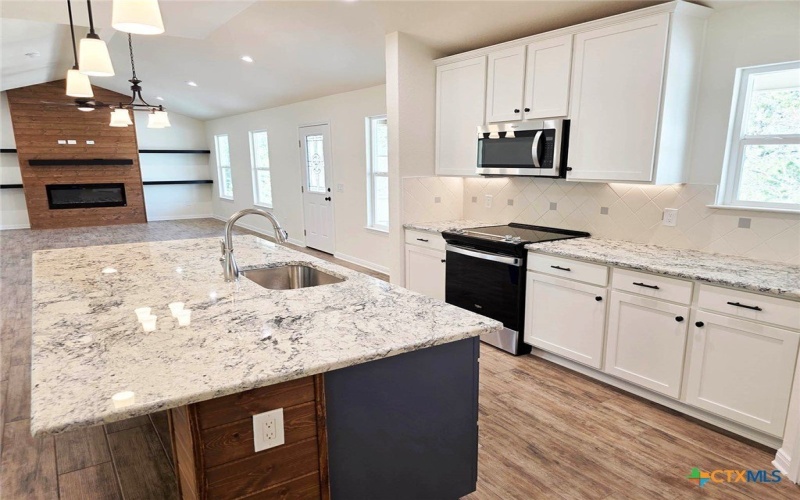 684 Appaloosa Drive, Fischer, TX 78623, 3 Bedrooms Bedrooms, ,2 BathroomsBathrooms,Residential,For Sale,684 Appaloosa Drive,0,594112