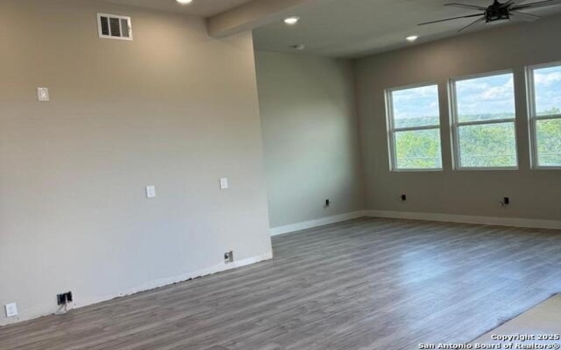 196 Watts, Canyon Lake, TX 78133, 5 Bedrooms Bedrooms, ,3 BathroomsBathrooms,Residential,For Sale,196 Watts,0,1914151