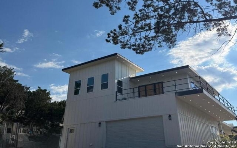 196 Watts, Canyon Lake, TX 78133, 5 Bedrooms Bedrooms, ,3 BathroomsBathrooms,Residential,For Sale,196 Watts,0,1914151