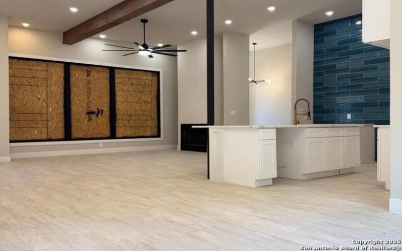 196 Watts, Canyon Lake, TX 78133, 5 Bedrooms Bedrooms, ,3 BathroomsBathrooms,Residential,For Sale,196 Watts,0,1914151