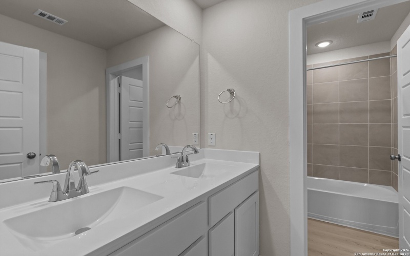 15550 Doublecreek Dr, San Antonio, TX 78253, 5 Habitaciones Habitaciones , ,3 BañosBaños,Residential,En Venta,15550 Doublecreek Dr,0,1914192