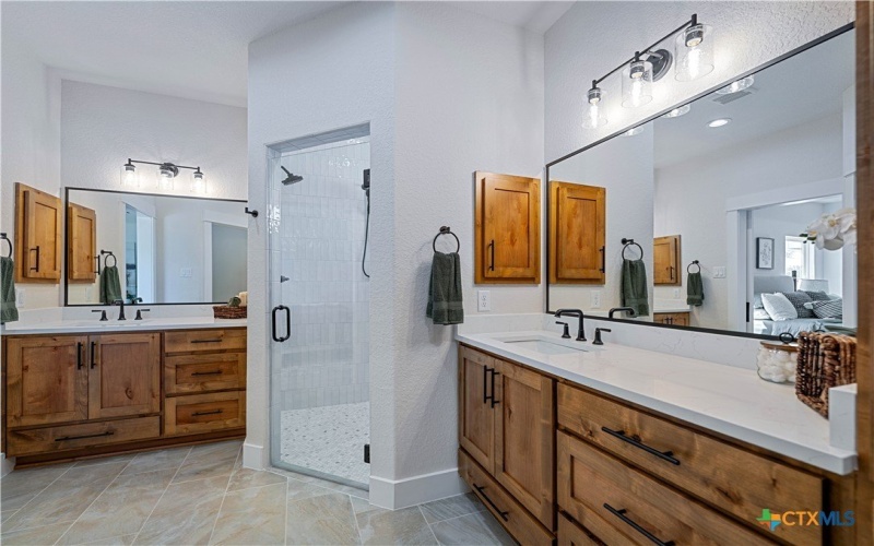 156 Firewheel Loop, Floresville, TX 78114, 4 Habitaciones Habitaciones , ,3 BañosBaños,Residential,En Venta,156 Firewheel Loop,0,594963