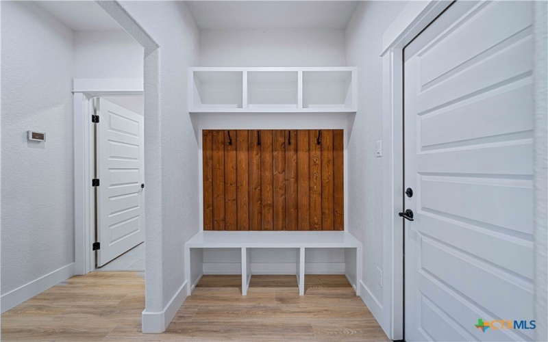 156 Firewheel Loop, Floresville, TX 78114, 4 Habitaciones Habitaciones , ,3 BañosBaños,Residential,En Venta,156 Firewheel Loop,0,594963