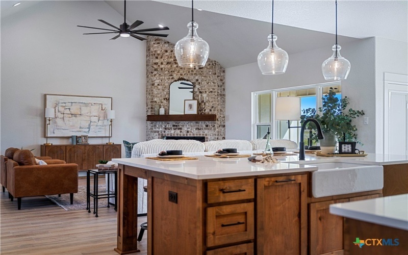 156 Firewheel Loop, Floresville, TX 78114, 4 Habitaciones Habitaciones , ,3 BañosBaños,Residential,En Venta,156 Firewheel Loop,0,594963