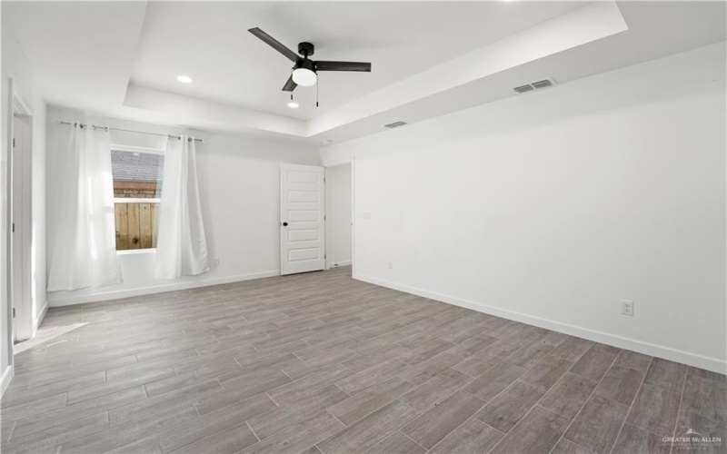 1205 S 19 1/2 Street, McAllen, TX 78501, 2 Bedrooms Bedrooms, ,2 BathroomsBathrooms,Residential,For Sale,1205 S 19 1/2 Street,452770