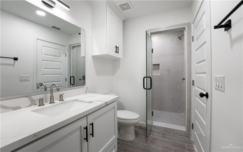 1205 S 19 1/2 Street, McAllen, TX 78501, 2 Bedrooms Bedrooms, ,2 BathroomsBathrooms,Residential,For Sale,1205 S 19 1/2 Street,452770