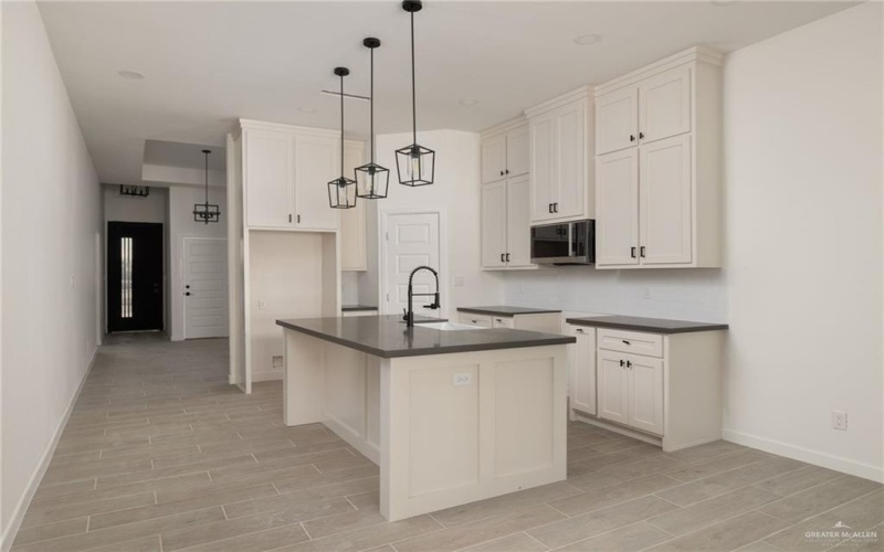 4125 Carol Lane, Edinburg, TX 78542, 3 Bedrooms Bedrooms, ,2 BathroomsBathrooms,Residential,For Sale,4125 Carol Lane,0,478021