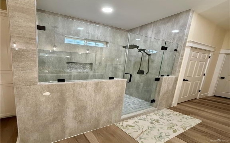 2700 Olmitos Avenue, San Juan, TX 78589, 3 Habitaciones Habitaciones , ,2 BañosBaños,Residential,En Venta,2700 Olmitos Avenue,0,482770