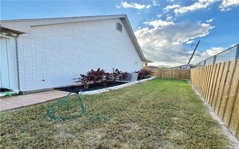 2700 Olmitos Avenue, San Juan, TX 78589, 3 Habitaciones Habitaciones , ,2 BañosBaños,Residential,En Venta,2700 Olmitos Avenue,0,482770