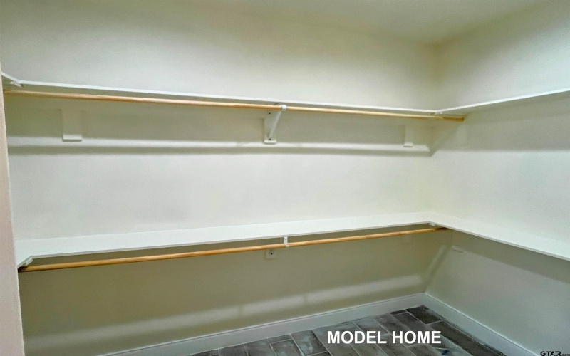 229 S Quille, Mt Pleasant, TX 75455, 4 Bedrooms Bedrooms, ,2 BathroomsBathrooms,Residential,For Sale,229 S Quille,0,25015123