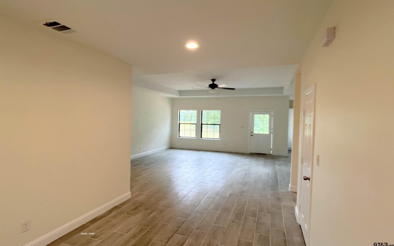 229 S Quille, Mt Pleasant, TX 75455, 4 Bedrooms Bedrooms, ,2 BathroomsBathrooms,Residential,For Sale,229 S Quille,0,25015123