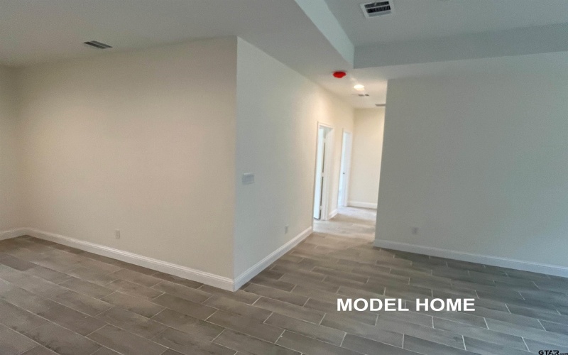 229 S Quille, Mt Pleasant, TX 75455, 4 Bedrooms Bedrooms, ,2 BathroomsBathrooms,Residential,For Sale,229 S Quille,0,25015123