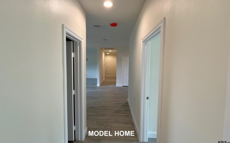 229 S Quille, Mt Pleasant, TX 75455, 4 Bedrooms Bedrooms, ,2 BathroomsBathrooms,Residential,For Sale,229 S Quille,0,25015123