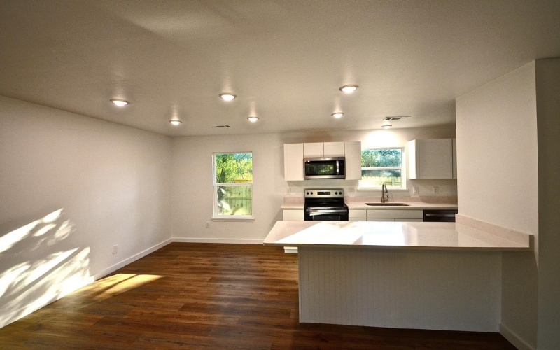 1653 Navajo Trail, Kingsland, TX 78639, 4 Habitaciones Habitaciones , ,2 BañosBaños,Residential,En Venta,1653 Navajo Trail,0,175340