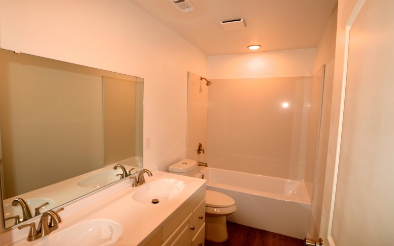 1517 Navajo Trail, Kingsland, TX 78639, 3 Habitaciones Habitaciones , ,2 BañosBaños,Residential,En Venta,1517 Navajo Trail,0,175342