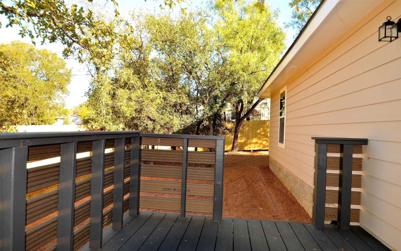 1517 Navajo Trail, Kingsland, TX 78639, 3 Habitaciones Habitaciones , ,2 BañosBaños,Residential,En Venta,1517 Navajo Trail,0,175342