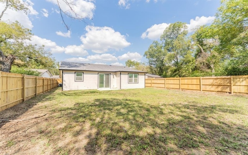 206 Ross Street W, Sulphur Springs, TX 75482, 3 Bedrooms Bedrooms, ,2 BathroomsBathrooms,Residential,For Sale,206 Ross Street W,0,21082124