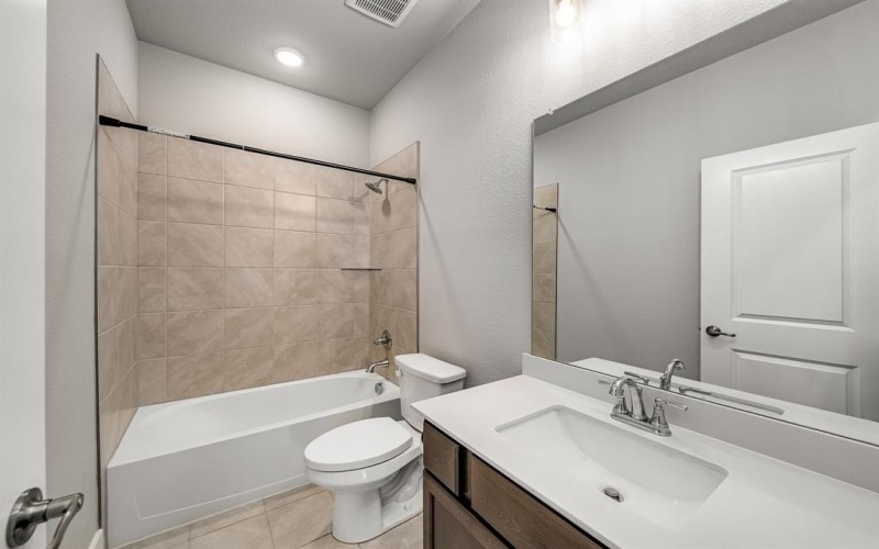 3304 Lenten Rose Lane, McKinney, TX 75071, 4 Bedrooms Bedrooms, ,3 BathroomsBathrooms,Residential,For Sale,3304 Lenten Rose Lane,0,21076960