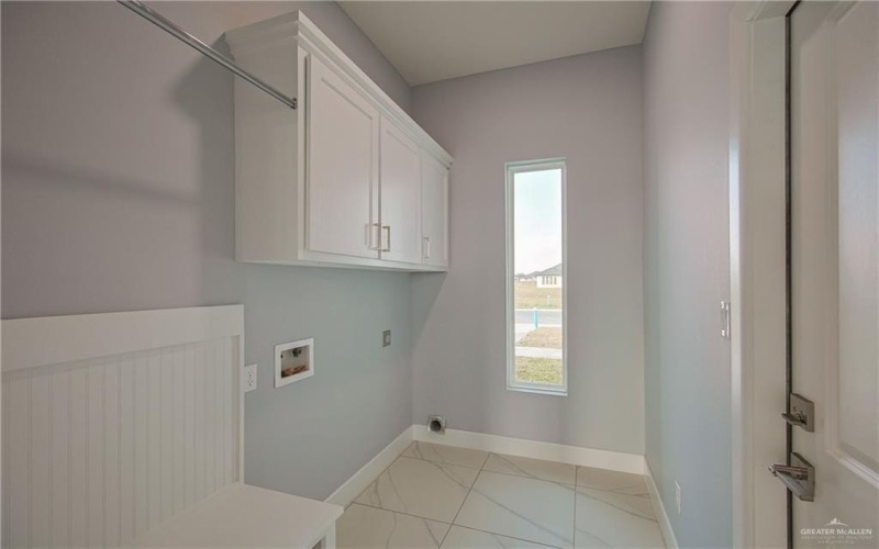3000 E Tamarindo Avenue, Hidalgo, TX 78557, 3 Bedrooms Bedrooms, ,2 BathroomsBathrooms,Residential,For Sale,3000 E Tamarindo Avenue,453079