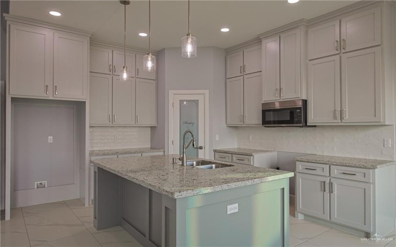 3000 E Tamarindo Avenue, Hidalgo, TX 78557, 3 Bedrooms Bedrooms, ,2 BathroomsBathrooms,Residential,For Sale,3000 E Tamarindo Avenue,453079