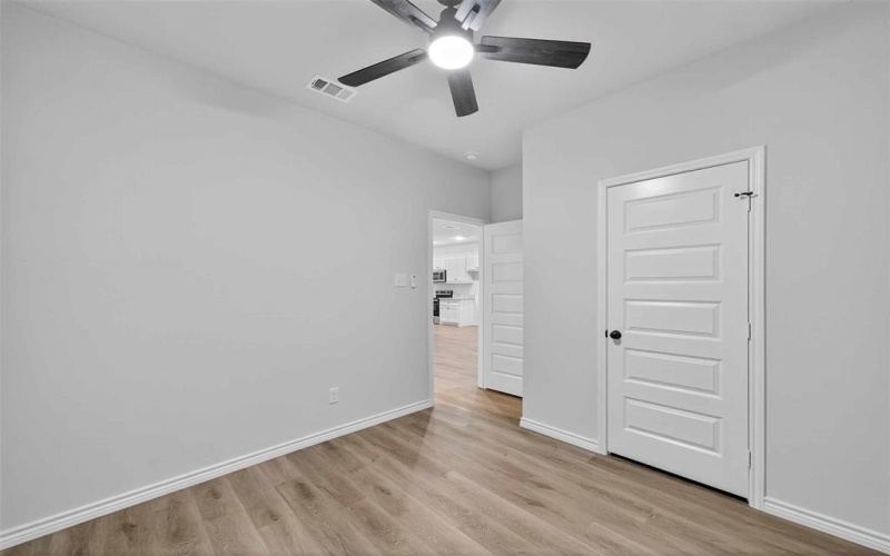 106 Comanche Drive, Mabank, TX 75156, 3 Bedrooms Bedrooms, ,2 BathroomsBathrooms,Residential,For Sale,106 Comanche Drive,0,21080183