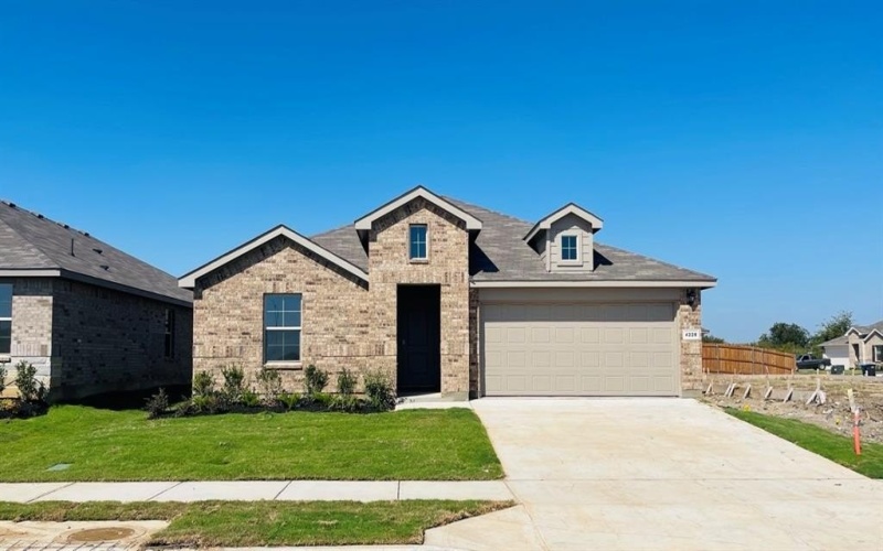 4228 TRICKLING CREEK Lane, Fort Worth, TX 76036, 4 Bedrooms Bedrooms, ,2 BathroomsBathrooms,Residential,For Sale,4228 TRICKLING CREEK Lane,0,21081452