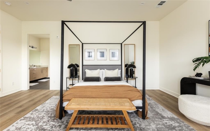 1901 S Harwood Street #308, Dallas, TX 75215, 2 Bedrooms Bedrooms, ,2 BathroomsBathrooms,Residential,For Sale,1901 S Harwood Street,0,21081590