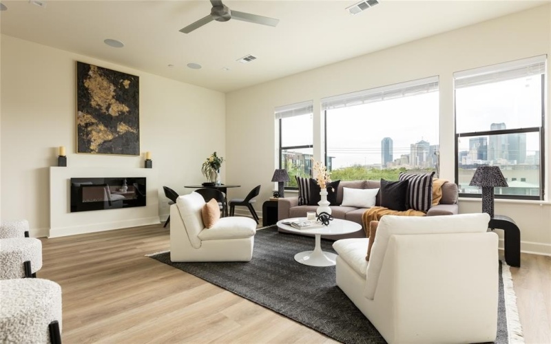 1901 S Harwood Street #308, Dallas, TX 75215, 2 Bedrooms Bedrooms, ,2 BathroomsBathrooms,Residential,For Sale,1901 S Harwood Street,0,21081590