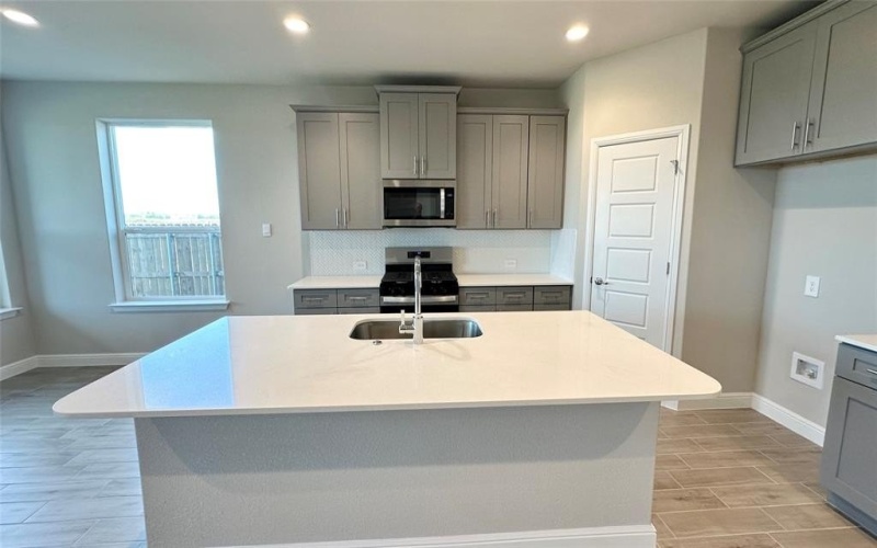 10800 BLACK ONYX Drive, Fort Worth, TX 76036, 5 Bedrooms Bedrooms, ,5 BathroomsBathrooms,Residential,For Sale,10800 BLACK ONYX Drive,0,21081902