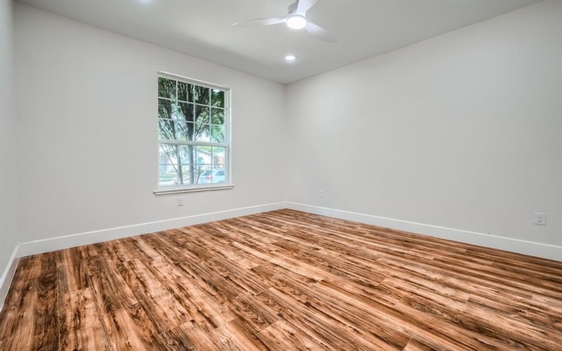 3322 Collins Boulevard, Garland, TX 75044, 4 Habitaciones Habitaciones , ,3 BañosBaños,Residential,En Venta,3322 Collins Boulevard,0,21083150