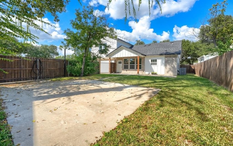 3322 Collins Boulevard, Garland, TX 75044, 4 Habitaciones Habitaciones , ,3 BañosBaños,Residential,En Venta,3322 Collins Boulevard,0,21083150