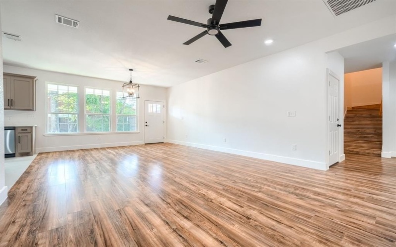 3322 Collins Boulevard, Garland, TX 75044, 4 Habitaciones Habitaciones , ,3 BañosBaños,Residential,En Venta,3322 Collins Boulevard,0,21083150