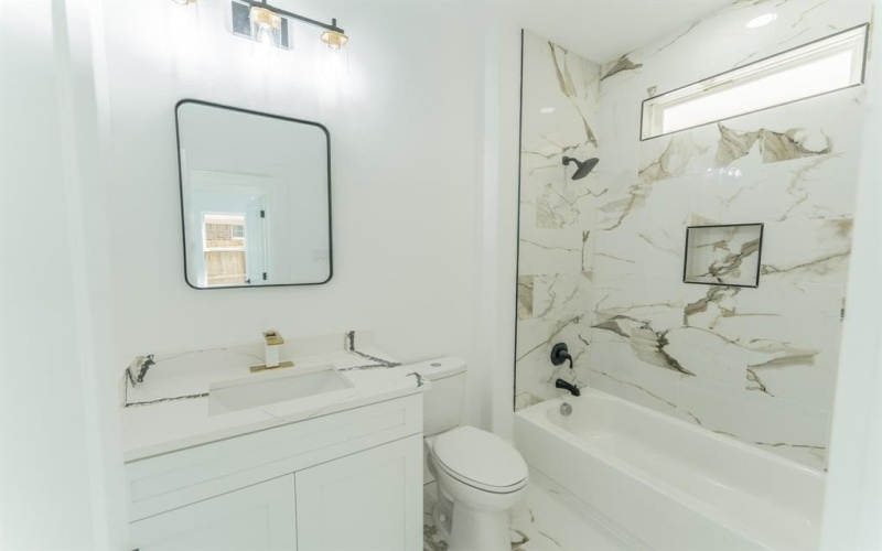 212 Beckham Street W, Sulphur Springs, TX 75482, 3 Bedrooms Bedrooms, ,2 BathroomsBathrooms,Residential,For Sale,212 Beckham Street W,0,21083302