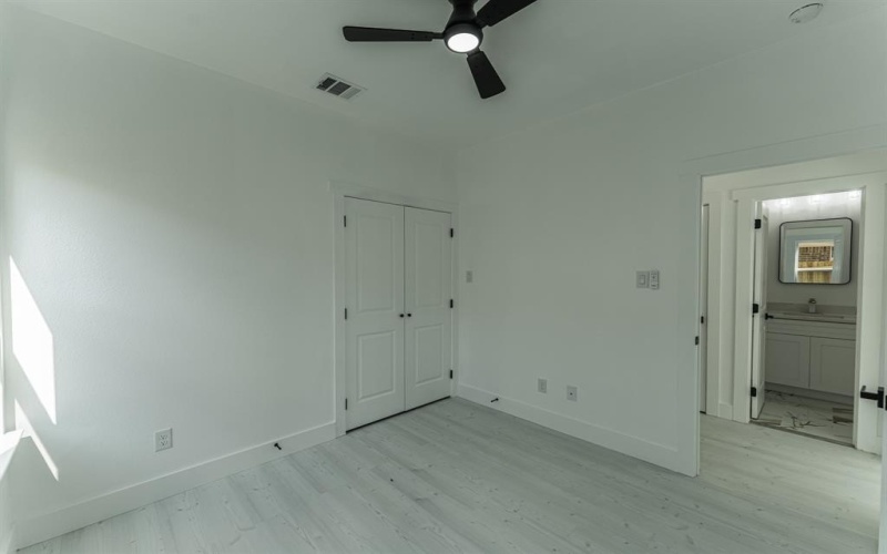 212 Beckham Street W, Sulphur Springs, TX 75482, 3 Bedrooms Bedrooms, ,2 BathroomsBathrooms,Residential,For Sale,212 Beckham Street W,0,21083302