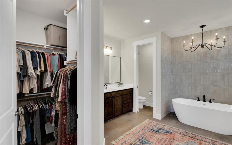 140 Olson Road, Waxahachie, TX 75167, 4 Bedrooms Bedrooms, ,2 BathroomsBathrooms,Residential,For Sale,140 Olson Road,0,21083448