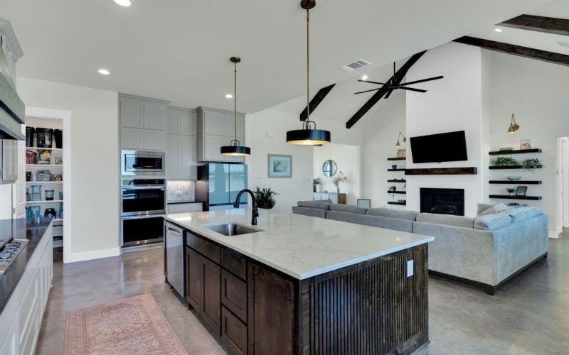 140 Olson Road, Waxahachie, TX 75167, 4 Bedrooms Bedrooms, ,2 BathroomsBathrooms,Residential,For Sale,140 Olson Road,0,21083448