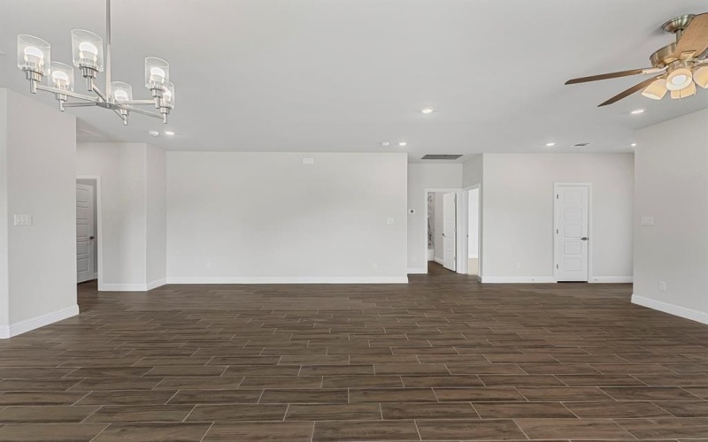 2200 Pedernales Court, Granbury, TX 76048, 3 Bedrooms Bedrooms, ,2 BathroomsBathrooms,Residential,For Sale,2200 Pedernales Court,0,21083476