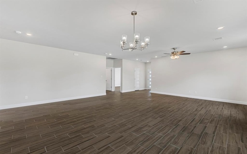 2200 Pedernales Court, Granbury, TX 76048, 3 Bedrooms Bedrooms, ,2 BathroomsBathrooms,Residential,For Sale,2200 Pedernales Court,0,21083476