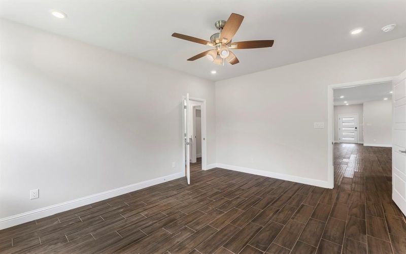 2200 Pedernales Court, Granbury, TX 76048, 3 Bedrooms Bedrooms, ,2 BathroomsBathrooms,Residential,For Sale,2200 Pedernales Court,0,21083476