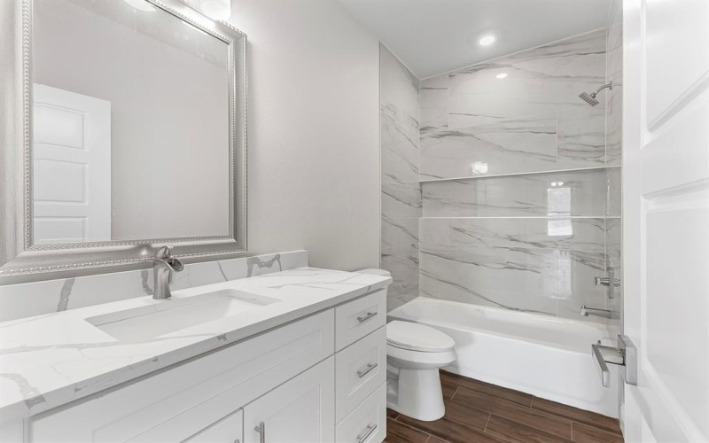 2200 Pedernales Court, Granbury, TX 76048, 3 Bedrooms Bedrooms, ,2 BathroomsBathrooms,Residential,For Sale,2200 Pedernales Court,0,21083476