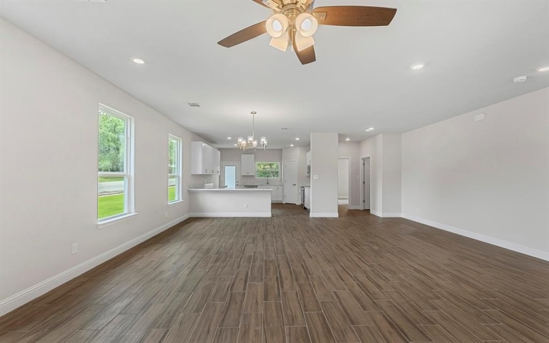 2200 Pedernales Court, Granbury, TX 76048, 3 Bedrooms Bedrooms, ,2 BathroomsBathrooms,Residential,For Sale,2200 Pedernales Court,0,21083476