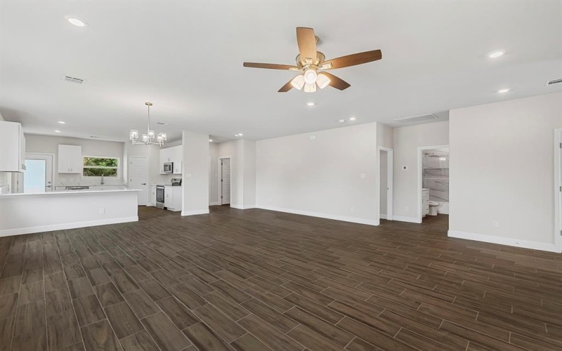 2200 Pedernales Court, Granbury, TX 76048, 3 Bedrooms Bedrooms, ,2 BathroomsBathrooms,Residential,For Sale,2200 Pedernales Court,0,21083476