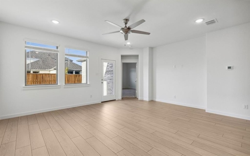 2808 Parkside Trail, Princeton, TX 75407, 4 Habitaciones Habitaciones , ,2 BañosBaños,Residential,En Venta,2808 Parkside Trail,0,21083632