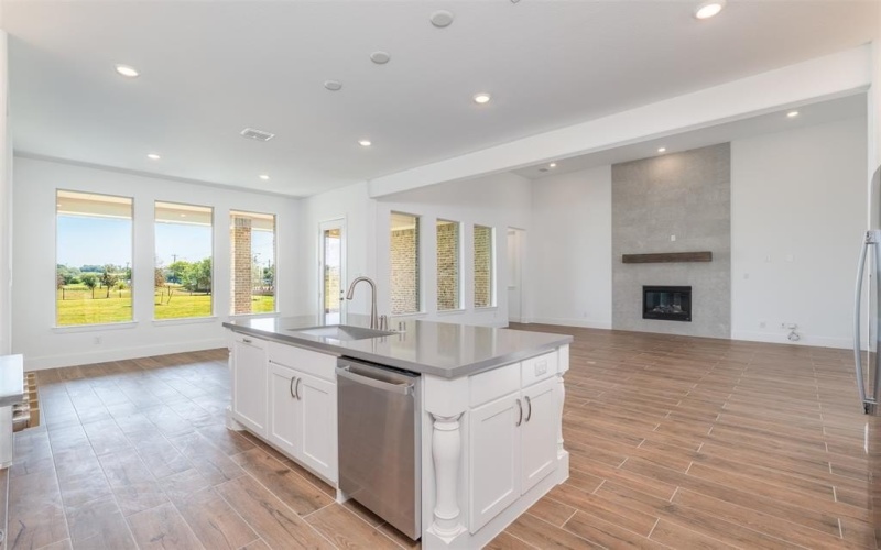 901 Bluebonnet Drive, Keller, TX 76248, 3 Habitaciones Habitaciones , ,2 BañosBaños,Residential,En Venta,901 Bluebonnet Drive,0,21073654
