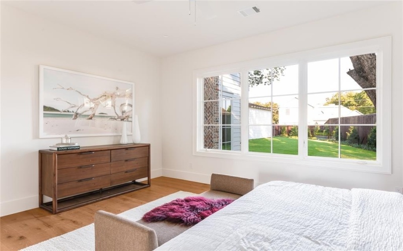 860 Edgefield Road, Fort Worth, TX 76107, 5 Bedrooms Bedrooms, ,5 BathroomsBathrooms,Residential,For Sale,860 Edgefield Road,0,21074640