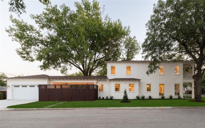 860 Edgefield Road, Fort Worth, TX 76107, 5 Bedrooms Bedrooms, ,5 BathroomsBathrooms,Residential,For Sale,860 Edgefield Road,0,21074640