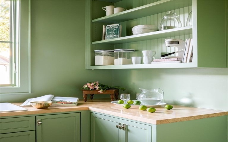 860 Edgefield Road, Fort Worth, TX 76107, 5 Bedrooms Bedrooms, ,5 BathroomsBathrooms,Residential,For Sale,860 Edgefield Road,0,21074640