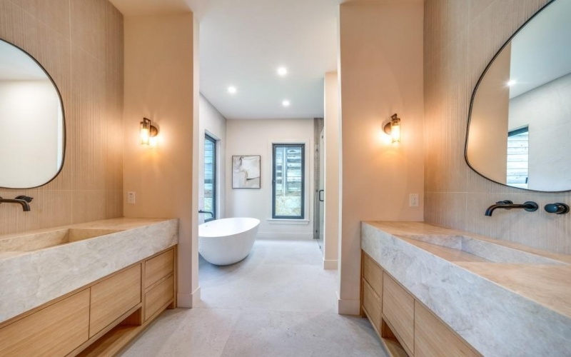 1622 Sylvan Avenue, Dallas, TX 75208, 5 Bedrooms Bedrooms, ,6 BathroomsBathrooms,Residential,For Sale,1622 Sylvan Avenue,0,21078010
