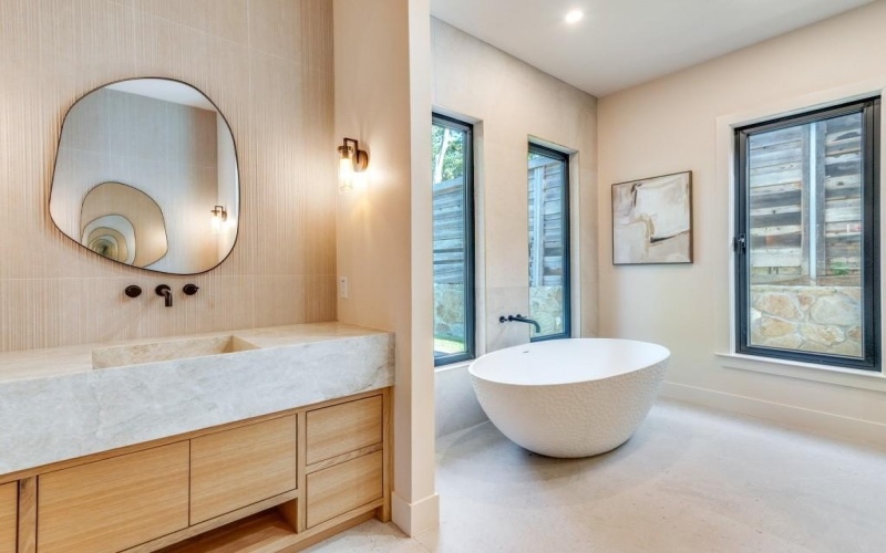 1622 Sylvan Avenue, Dallas, TX 75208, 5 Bedrooms Bedrooms, ,6 BathroomsBathrooms,Residential,For Sale,1622 Sylvan Avenue,0,21078010