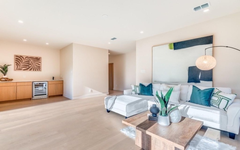 1622 Sylvan Avenue, Dallas, TX 75208, 5 Bedrooms Bedrooms, ,6 BathroomsBathrooms,Residential,For Sale,1622 Sylvan Avenue,0,21078010